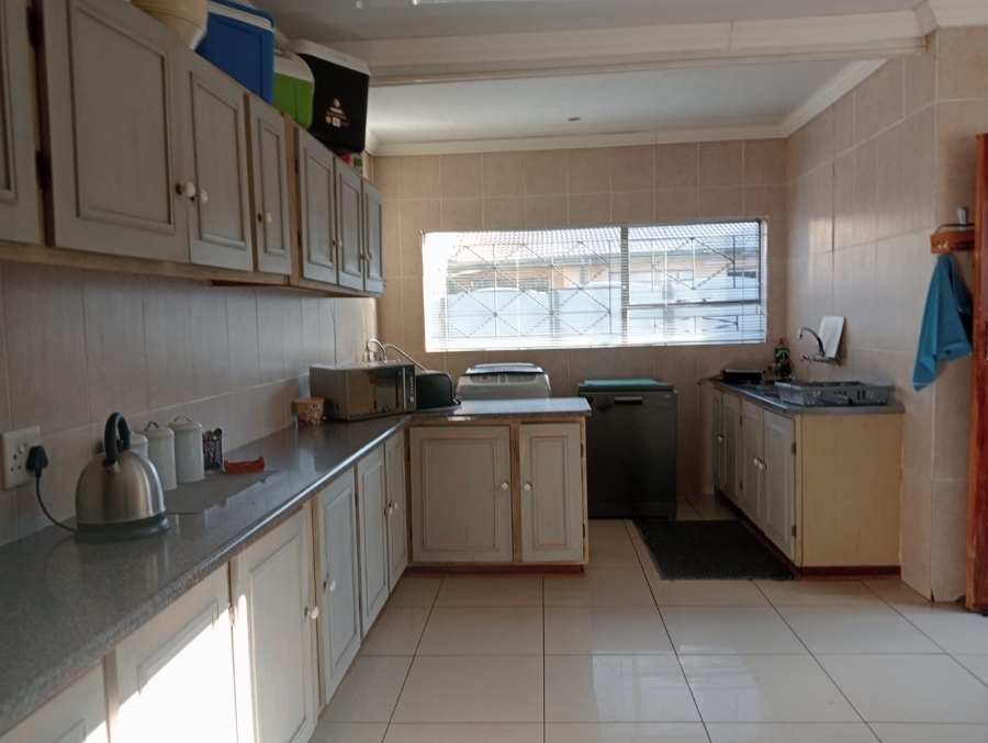 4 Bedroom Property for Sale in Riebeeckstad Free State